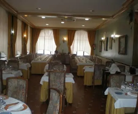 فندق Toreros تورذيسييّس